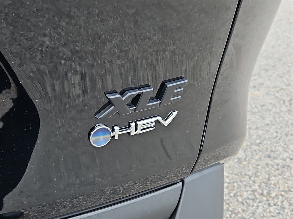 New 2025 Toyota RAV4 Hybrid XLE SUV