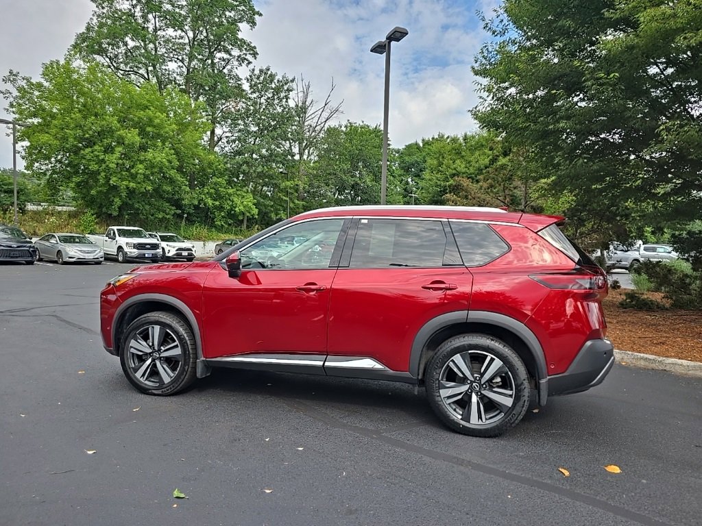 2023 Nissan Rogue SL photo 3