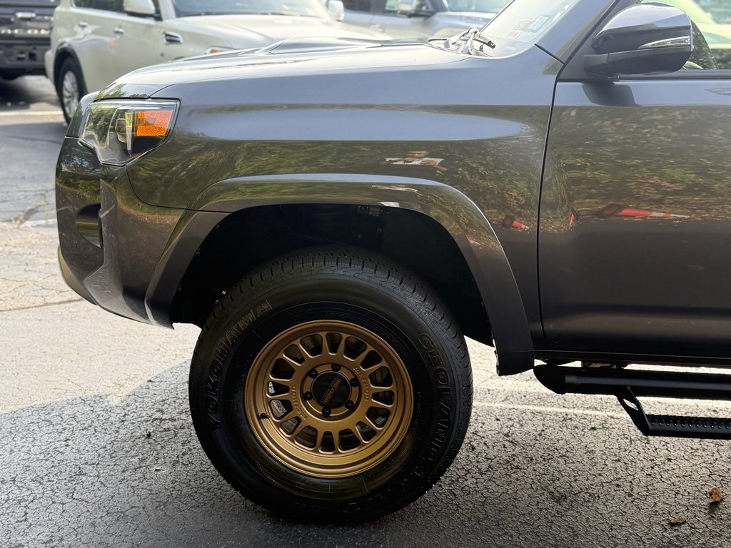 2023 Toyota 4Runner TRD Off-Road Premium photo 2