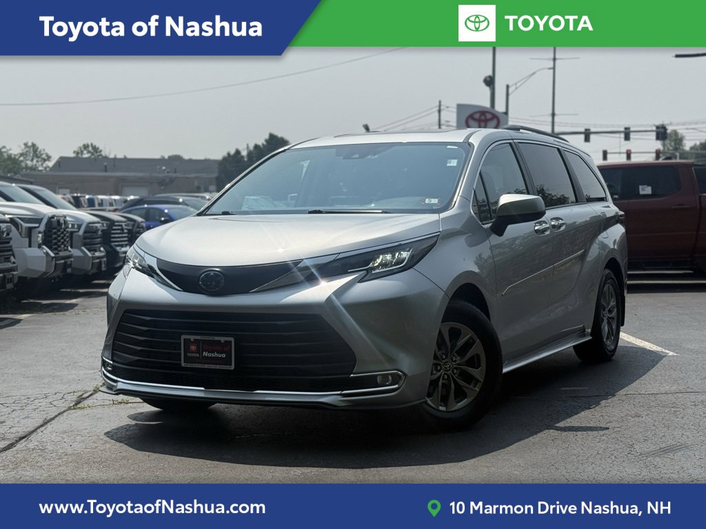 2023 Toyota Sienna XLE