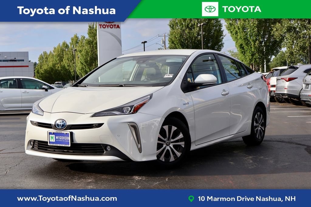 Used 2021 Toyota Prius XLE AWD-e Hatchback