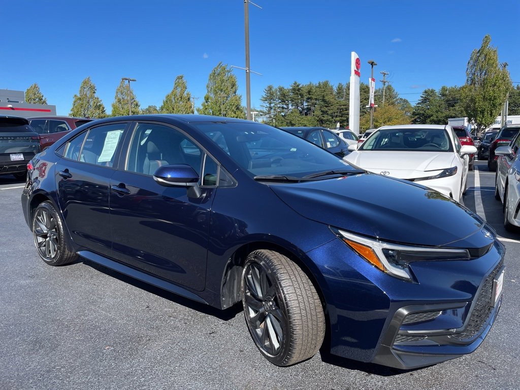 2024 Toyota Corolla SE photo 3