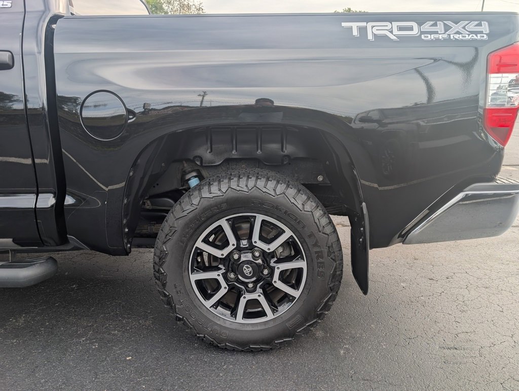2018 Toyota Tundra SR5 photo 4