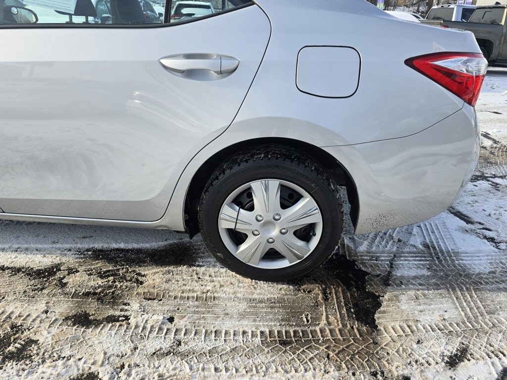 Used 2015 Toyota Corolla LE Sedan