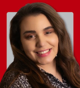 Staff member Stephanie Lucio from 1ccfe2fcc4f3