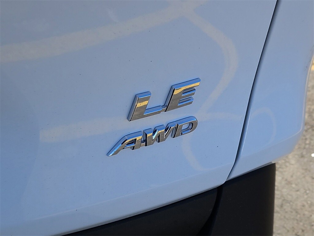 2025 Toyota RAV4 LE photo 3