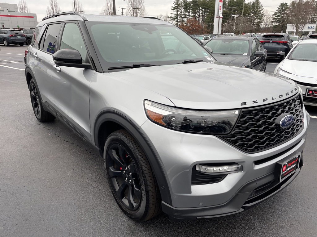 2020 Ford Explorer ST photo 2