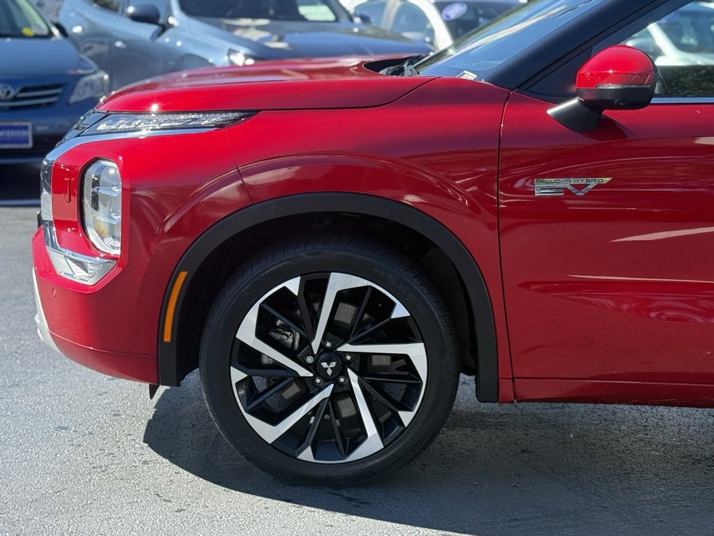 2023 Mitsubishi Outlander PHEV SEL photo 2