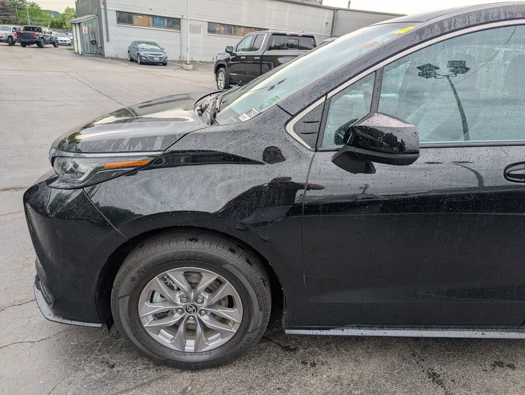Certified 2025 Toyota Sienna LE Passenger Van