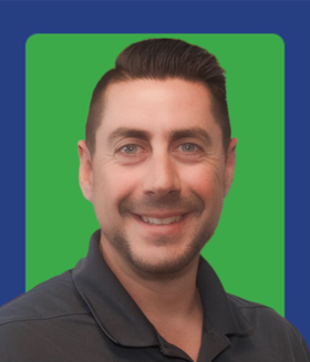 Staff member Derek Yerardi from b2bb174285c5