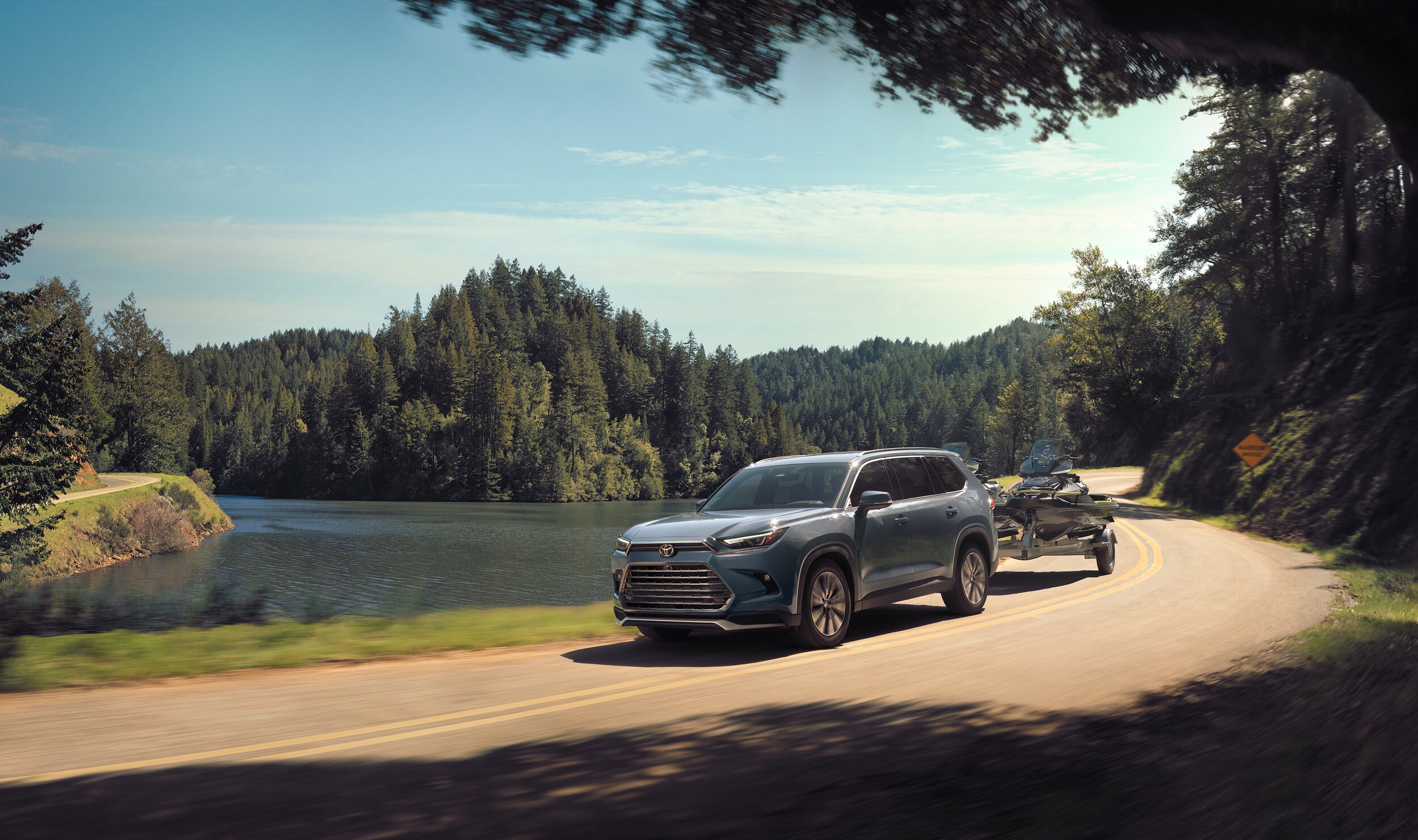 Toyota Highlander Hybrid towing jet ski