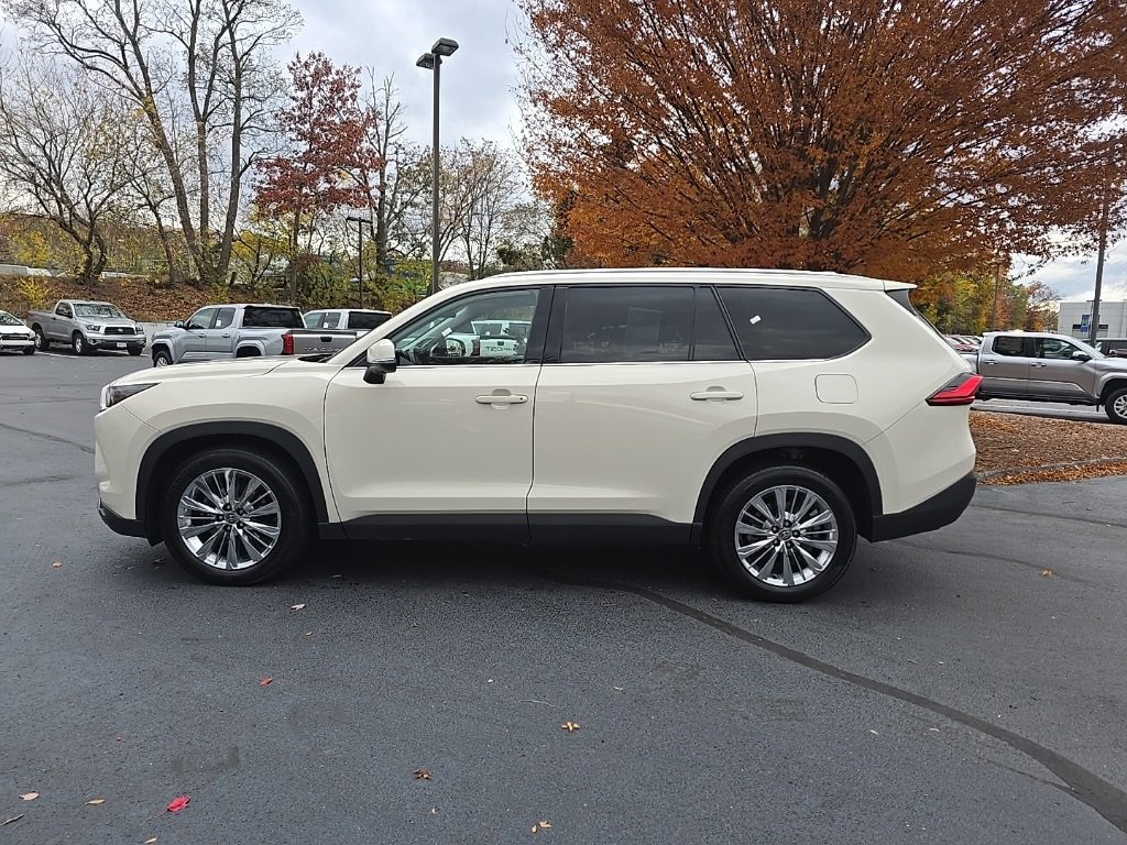 Used 2024 Toyota Grand Highlander Platinum Sport Utility