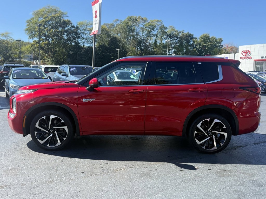 2023 Mitsubishi Outlander PHEV SEL photo 3