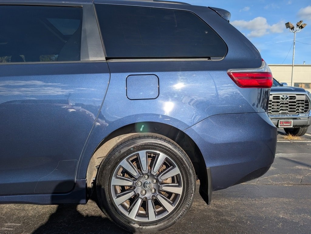 Certified 2019 Toyota Sienna Limited Premium Passenger Van