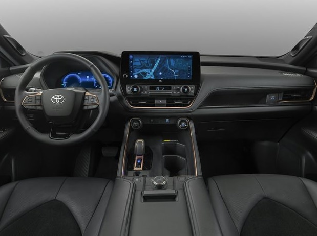 Toyota Grand Highlander touchscreen
