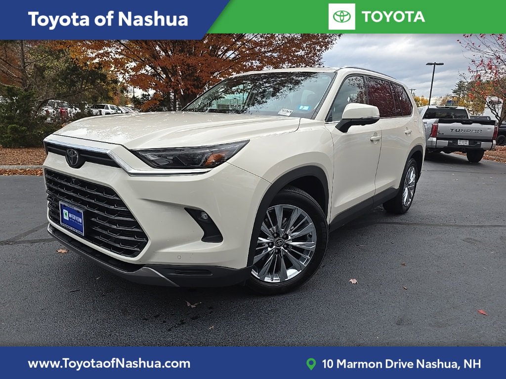 2024 Toyota Grand Highlander Platinum's photo