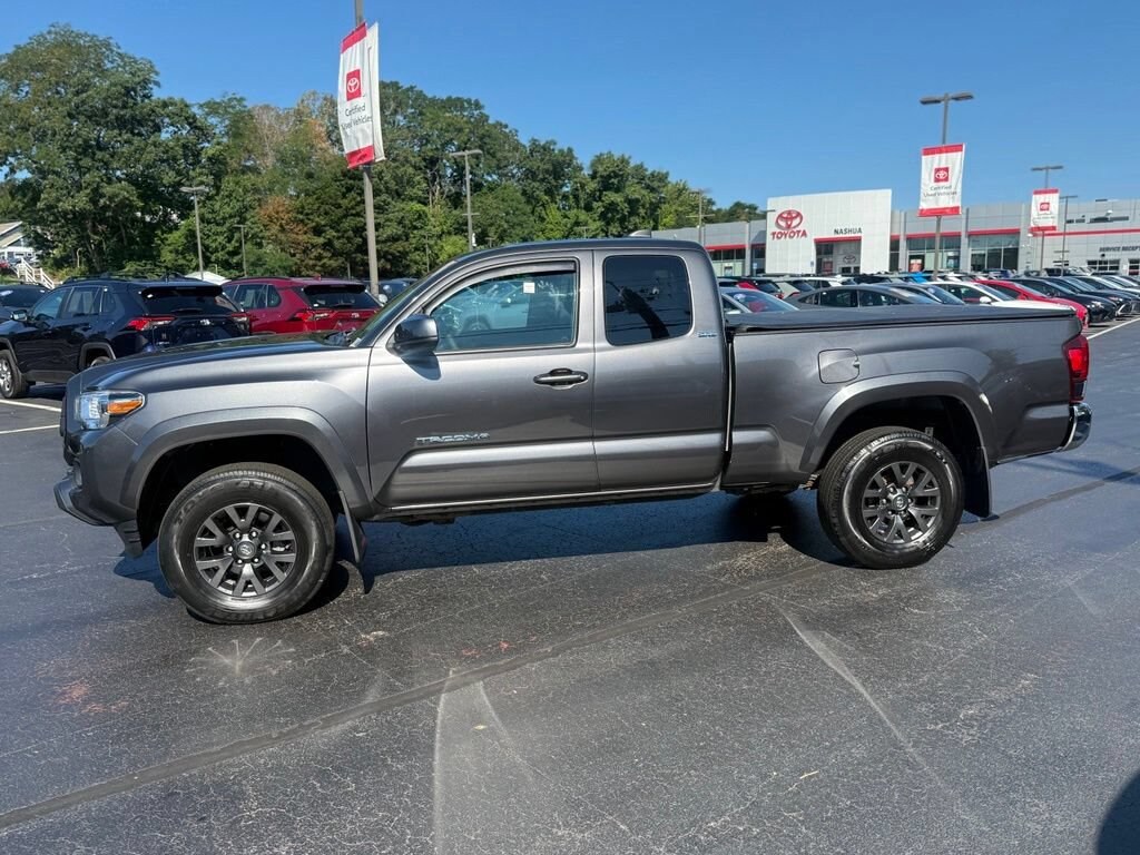 Used 2022 Toyota Tacoma SR5 Truck