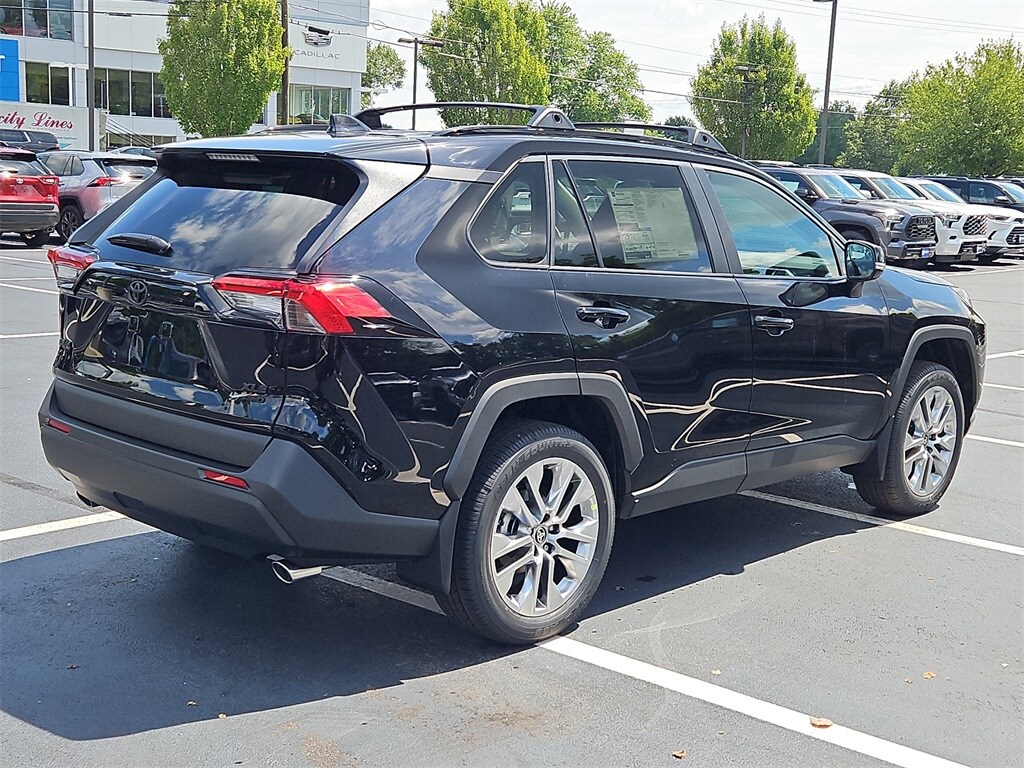 2025 Toyota RAV4 XLE Premium photo 2