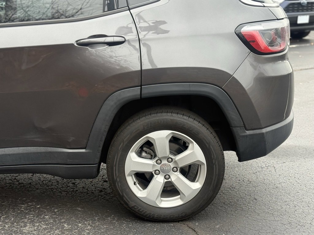 2021 Jeep Compass Latitude photo 4