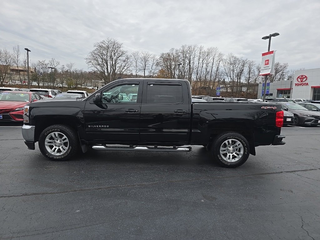 2017 Chevrolet Silverado 1500 LT photo 3