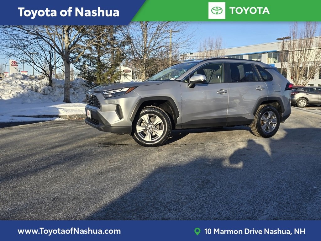 2023 Toyota RAV4 XLE's photo