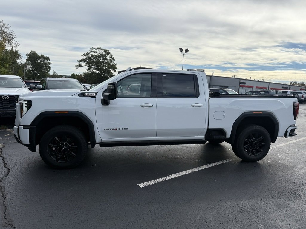 2024 Gmc Sierra HD AT4 photo 3