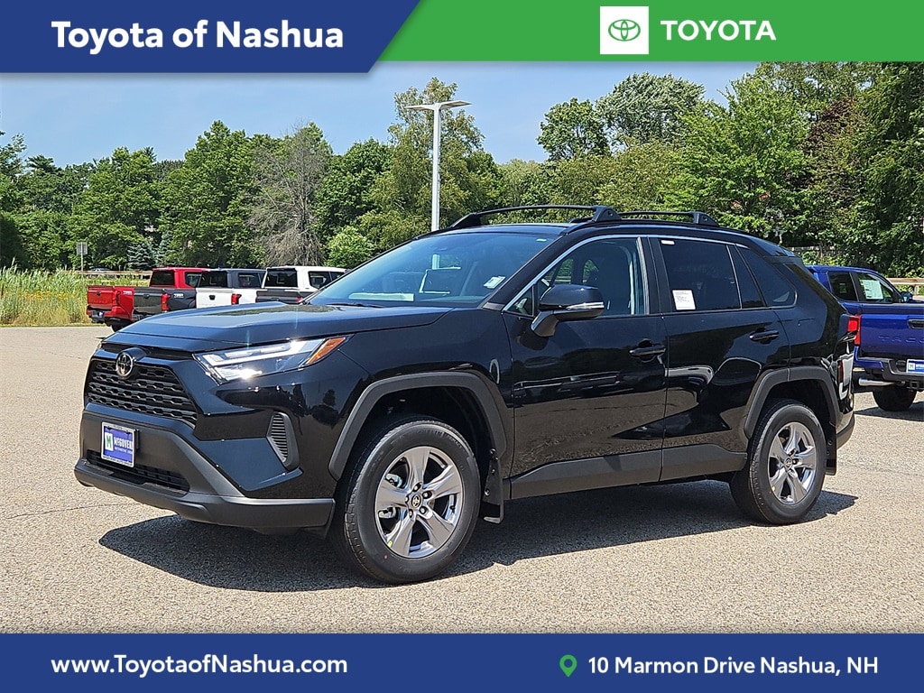 2025 Toyota RAV4 XLE's photo