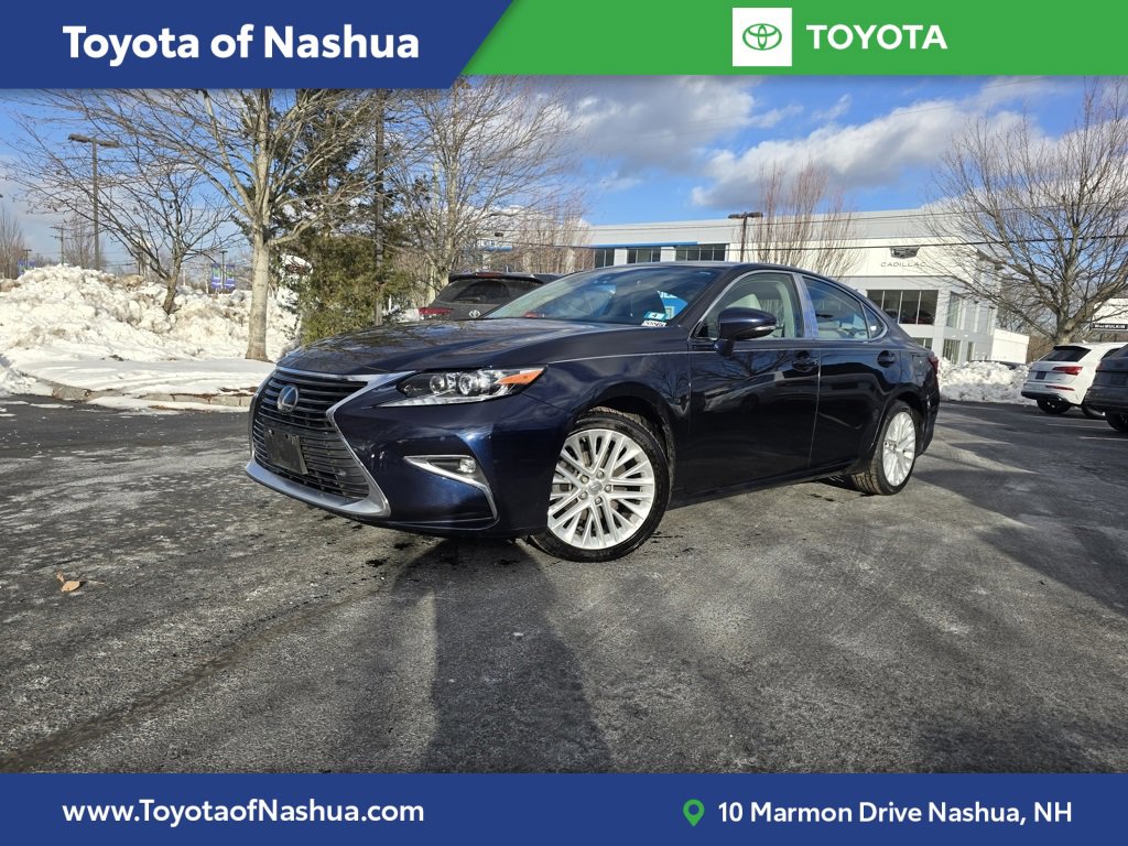 2016 Lexus ES 350's photo