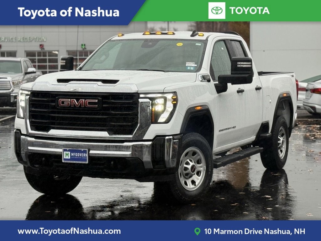 2024 GMC Sierra 2500HD Pro's photo