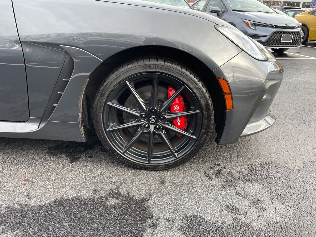2024 Toyota GR86 Premium photo 4