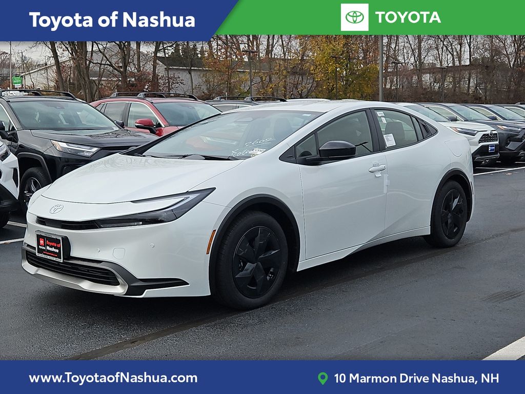 2026 Toyota Prius SE's photo