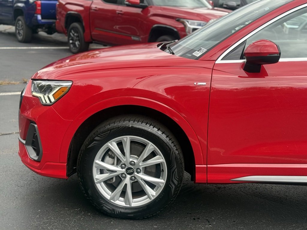 2024 Audi Q3 S line Premium photo 2