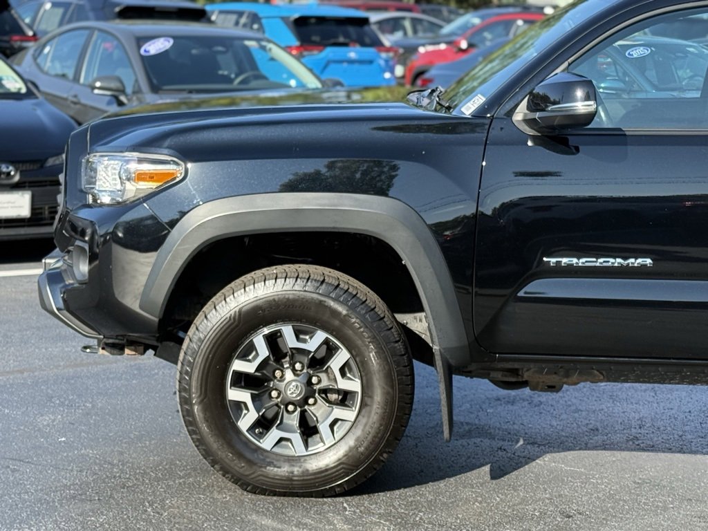 2020 Toyota Tacoma TRD Off-Road photo 2