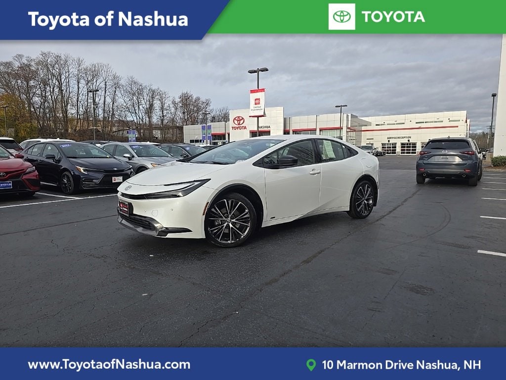 2024 Toyota Prius XLE's photo