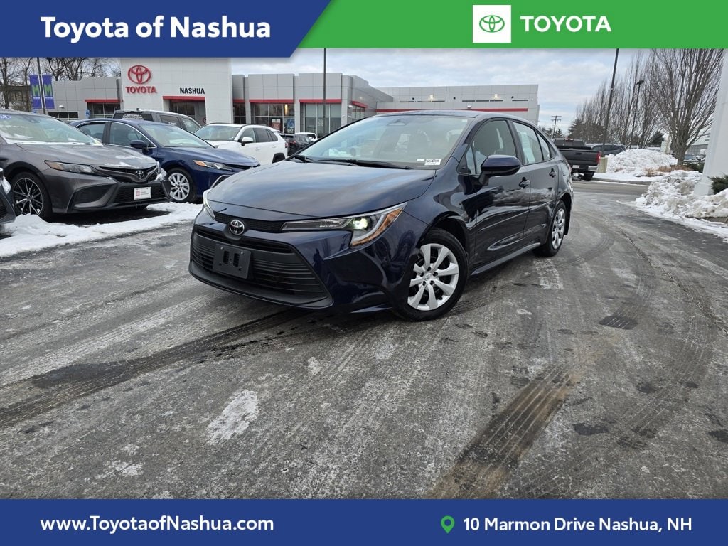 2025 Toyota Corolla LE's photo