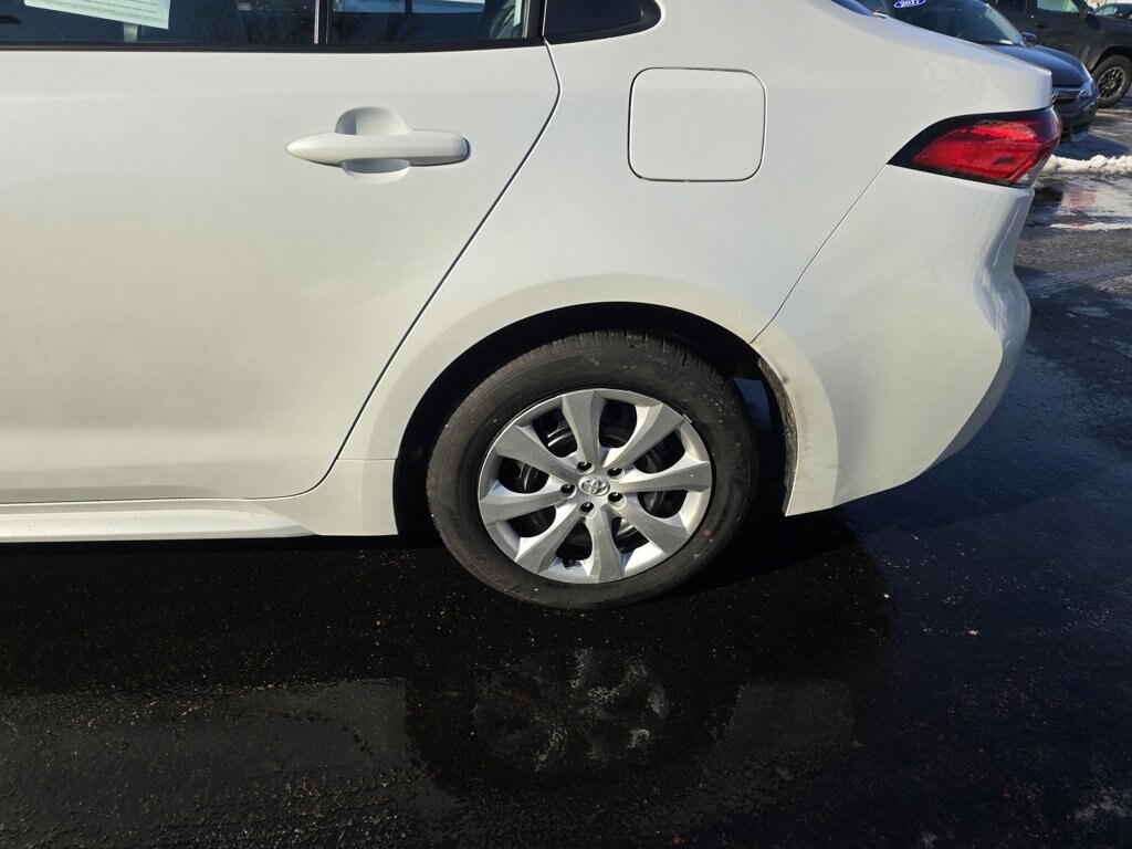 Certified 2025 Toyota Corolla LE Sedan