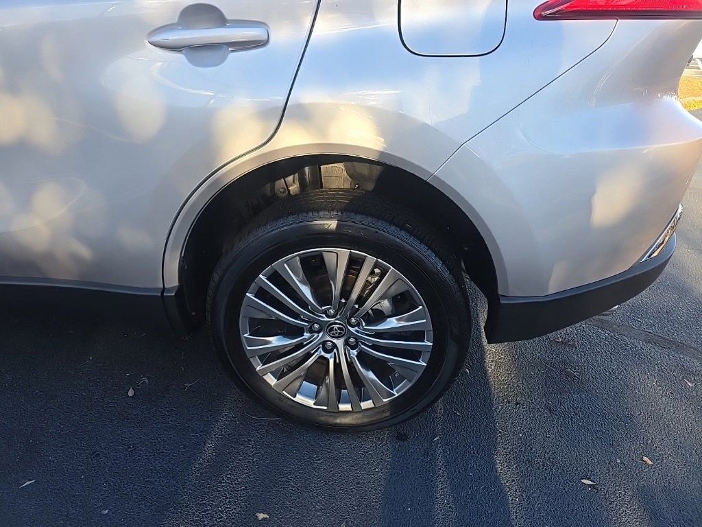 Certified 2024 Toyota Venza XLE Sport Utility