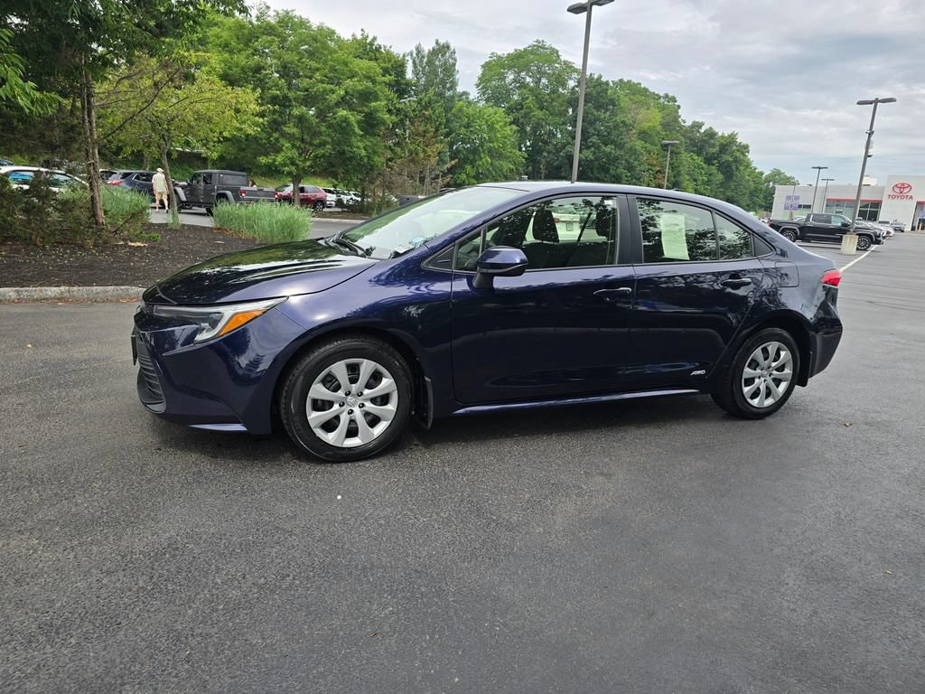 Certified 2023 Toyota Corolla Hybrid LE Sedan