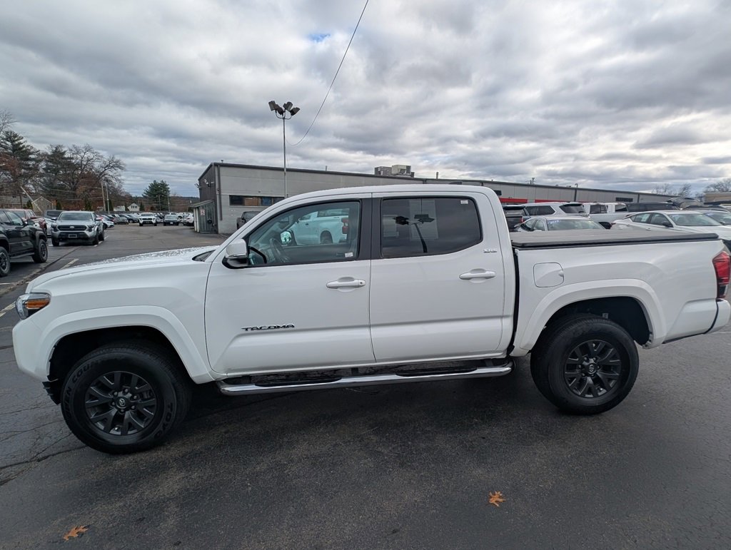 2023 Toyota Tacoma SR5 photo 2