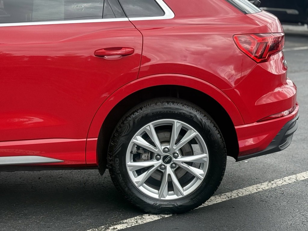 2024 Audi Q3 S line Premium photo 4