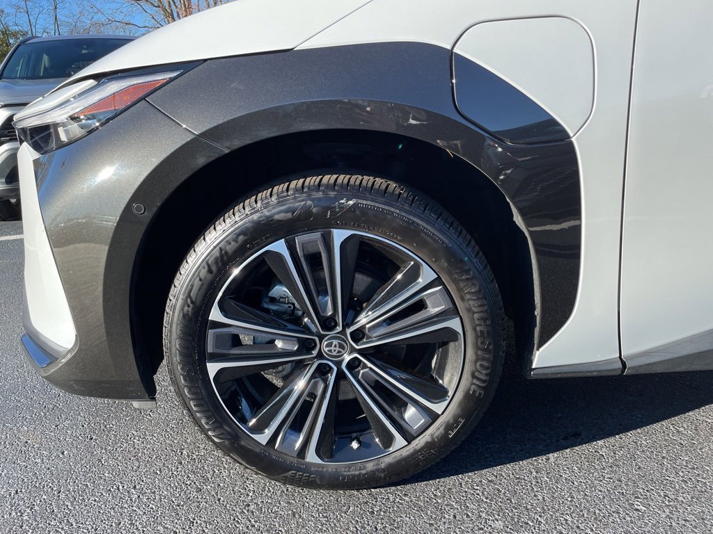 2024 Toyota bZ4X Limited photo 3