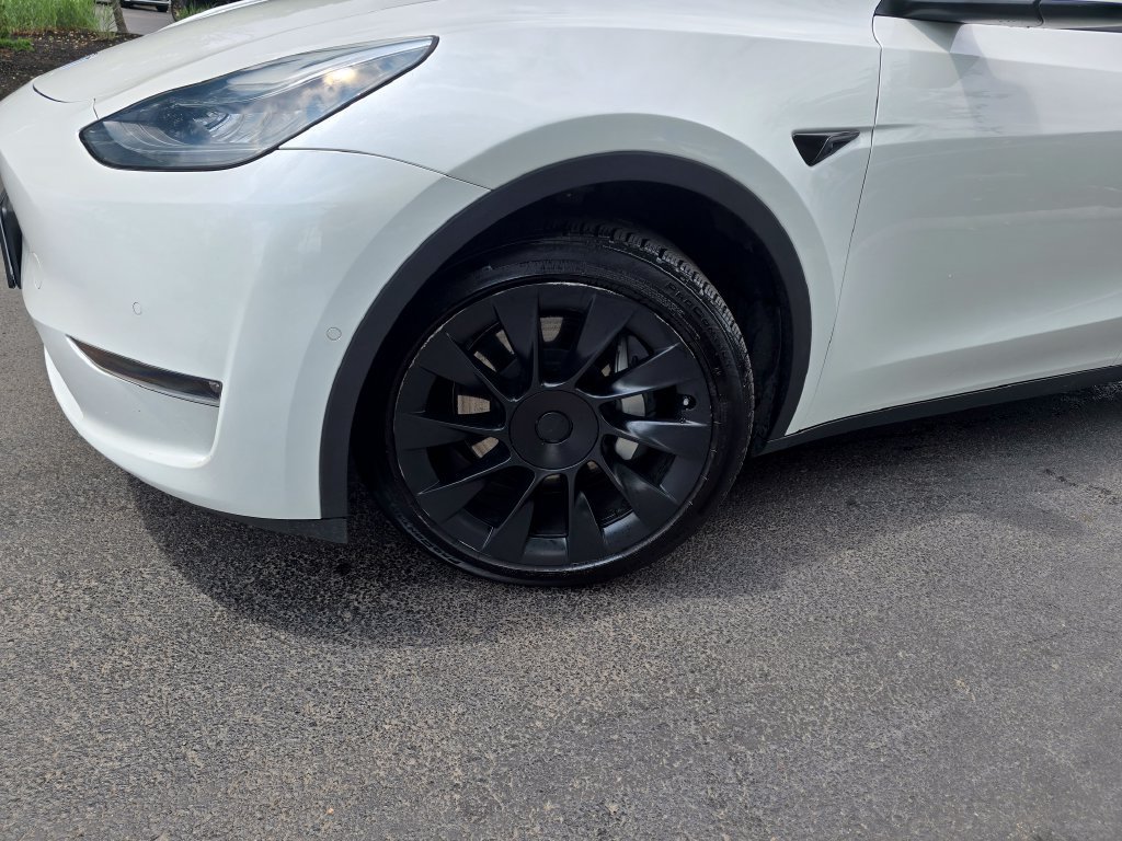Used 2021 Tesla Model Y Long Range with VIN 5YJYGAEE1MF188365 for sale in Nashua, NH
