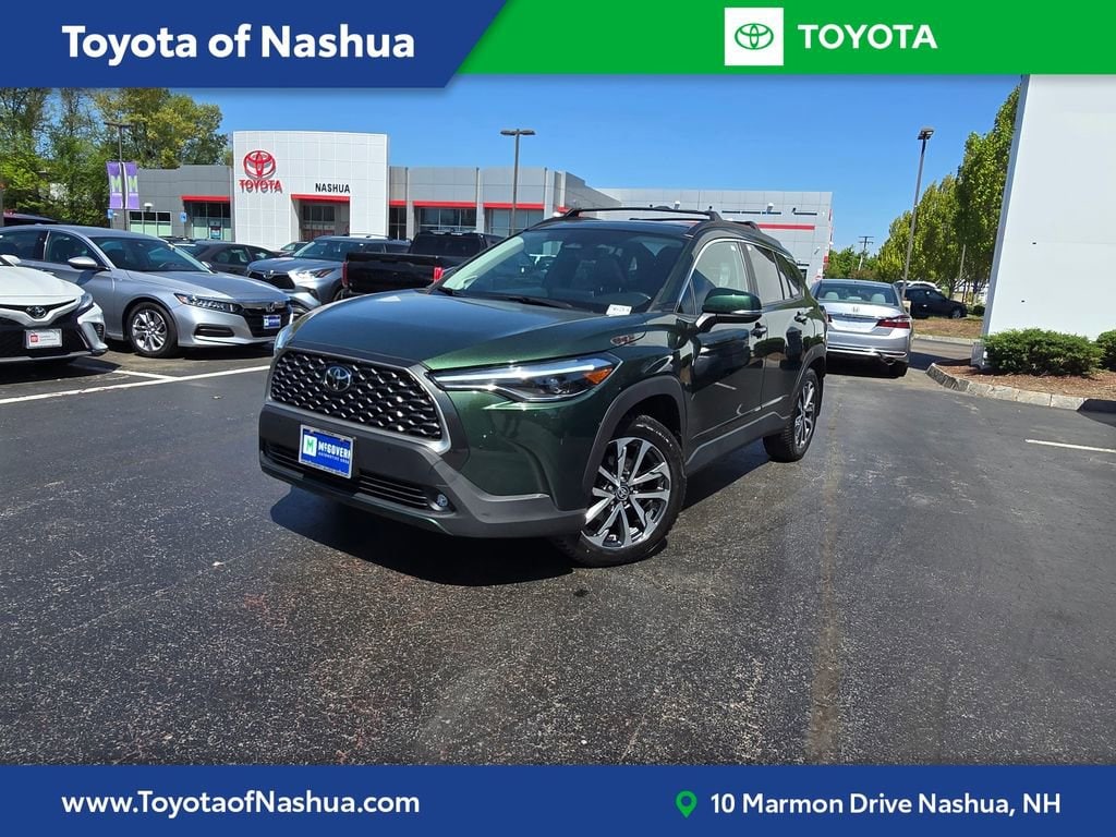 2024 Toyota Corolla Cross XLE AWD's photo