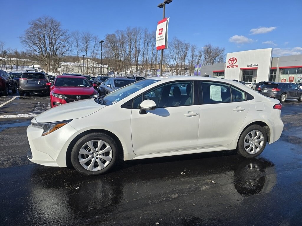 Certified 2025 Toyota Corolla LE Sedan