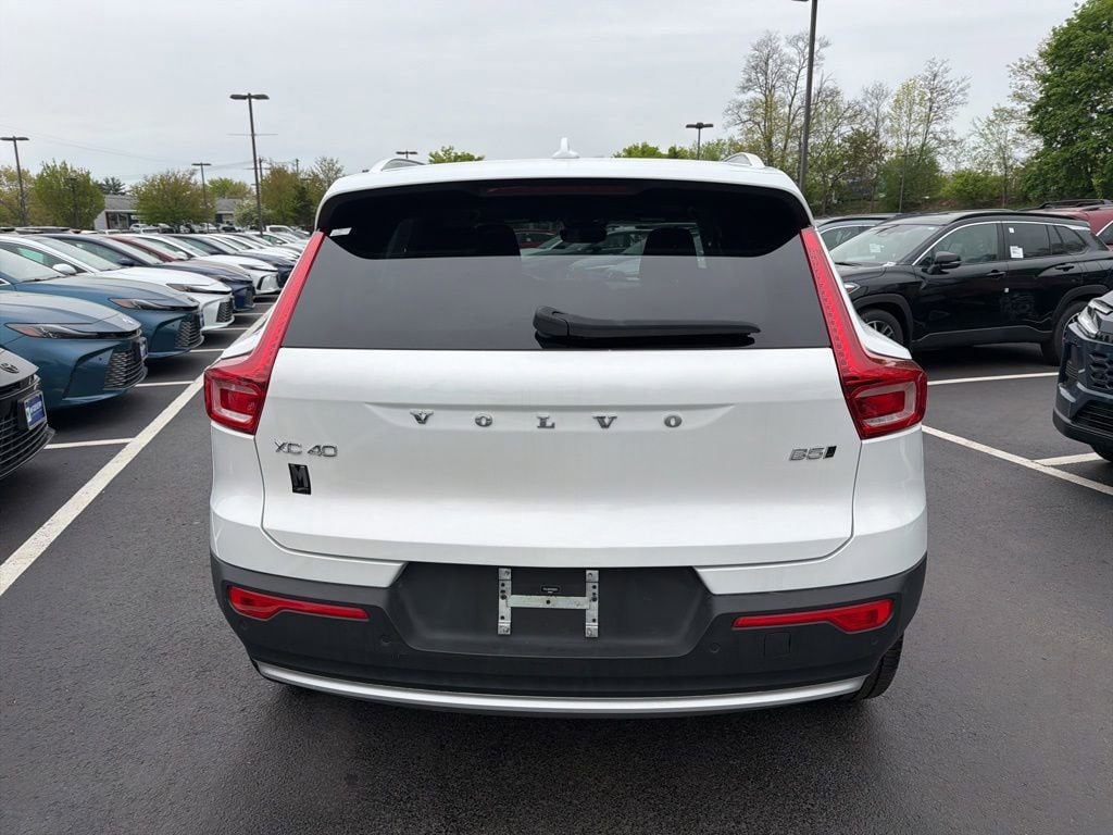 2023 Volvo XC40 Plus - Photo 6