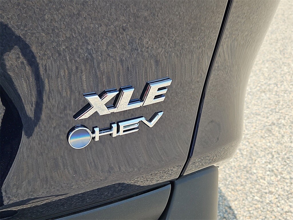 2025 Toyota RAV4 Hybrid XLE Premium photo 2