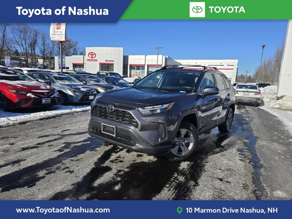 2023 Toyota RAV4 XLE's photo