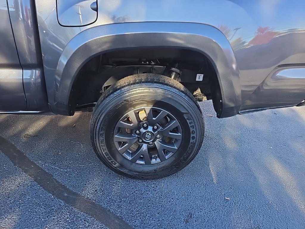 2023 Toyota Tacoma SR5 photo 3