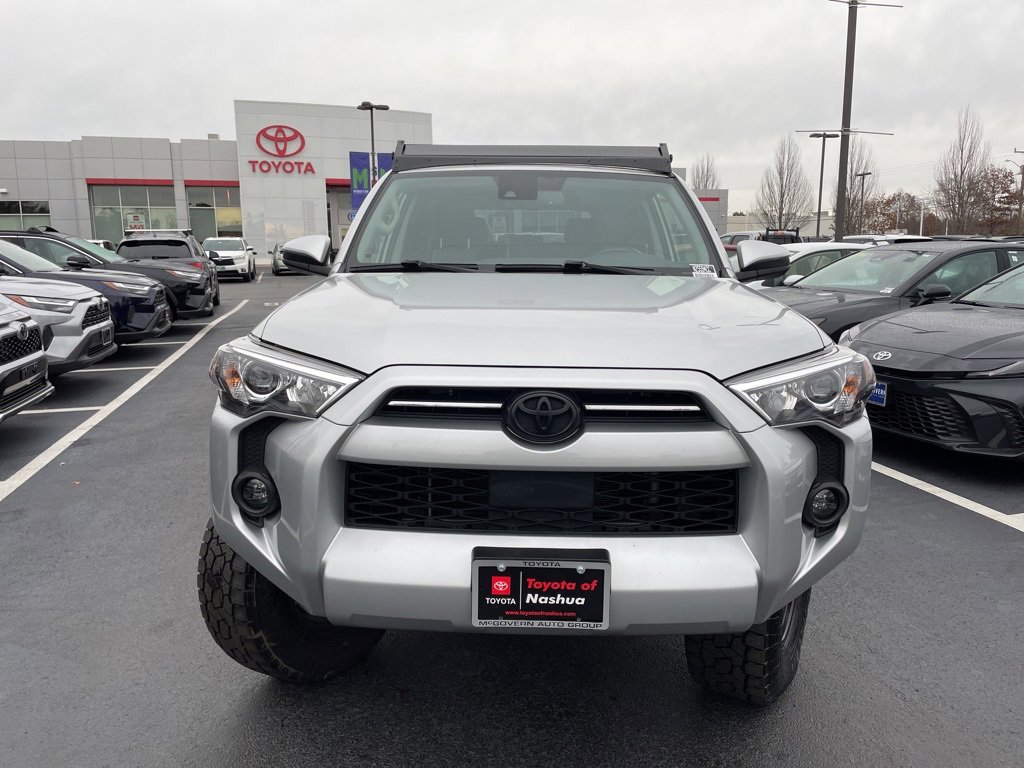 2021 Toyota 4Runner SR5 photo 2