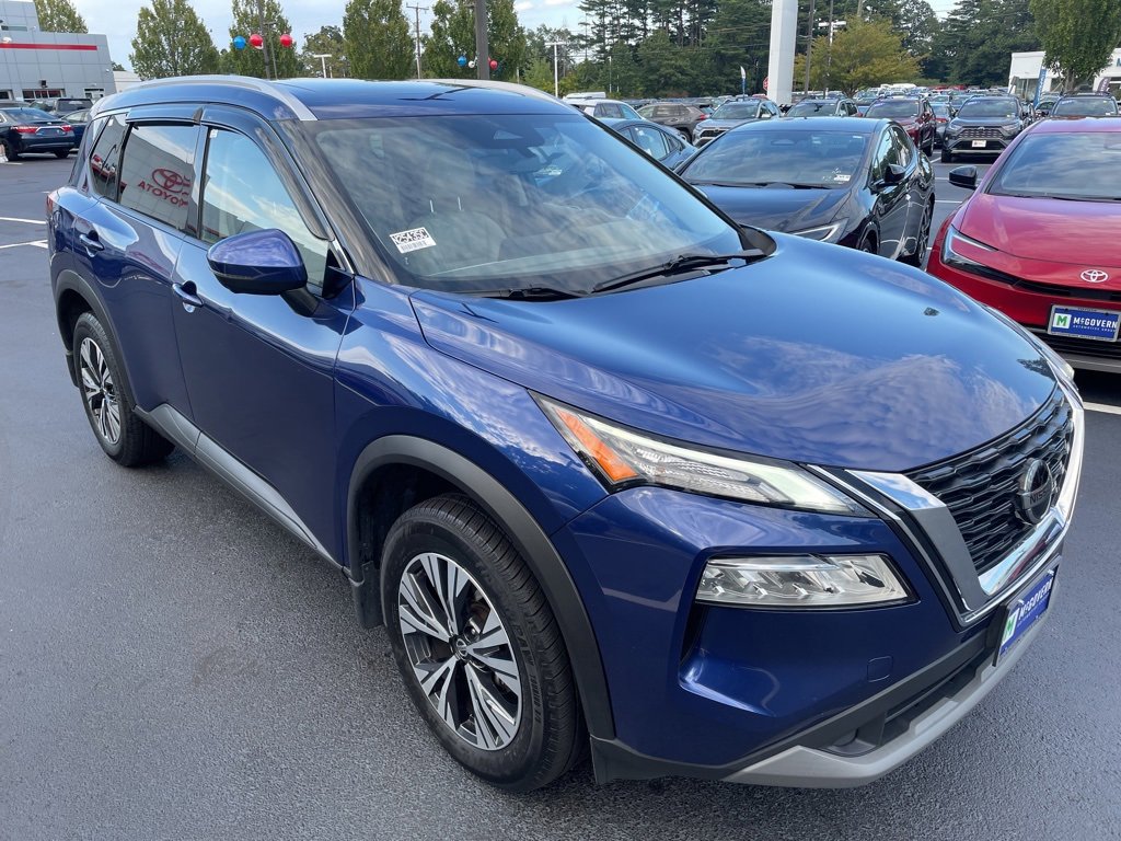 2021 Nissan Rogue SV photo 4